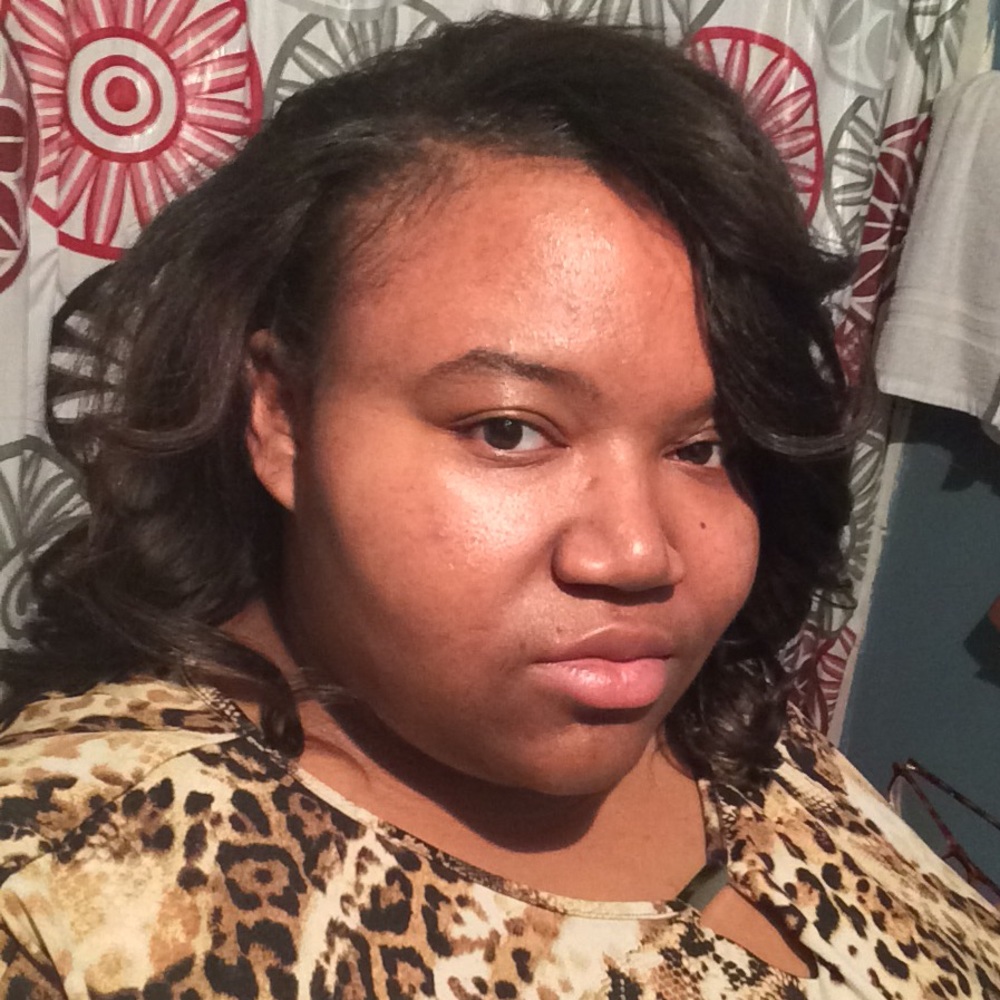 Meet your Posher,  Lyn